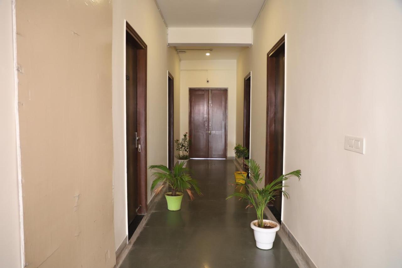 Hotel The York Noida Dış mekan fotoğraf