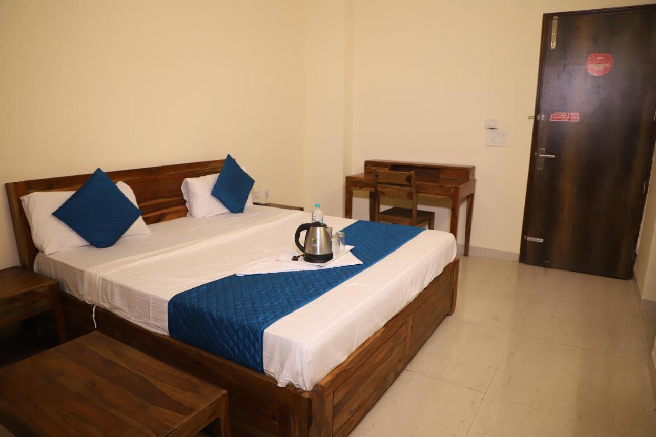 Hotel The York Noida Dış mekan fotoğraf