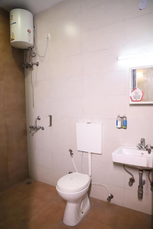 Hotel The York Noida Dış mekan fotoğraf