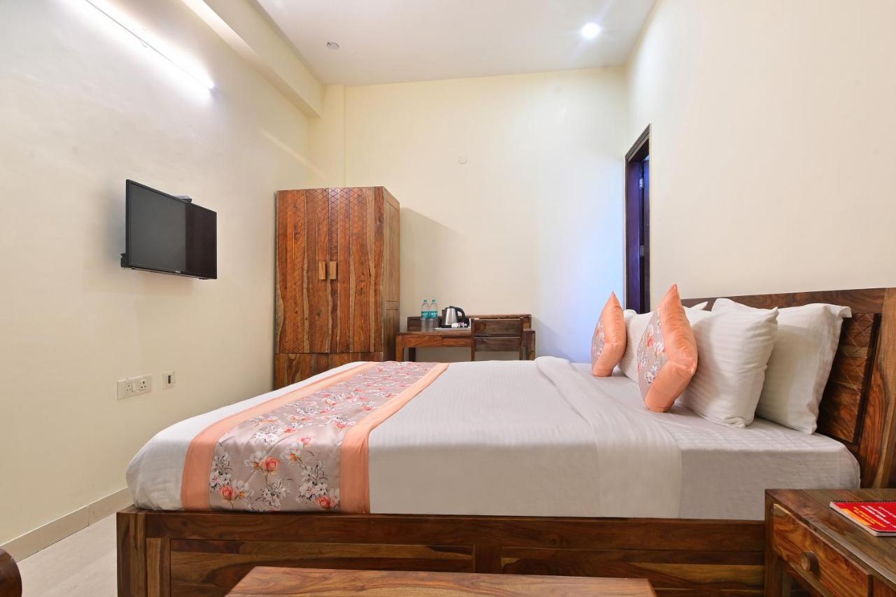 Hotel The York Noida Dış mekan fotoğraf