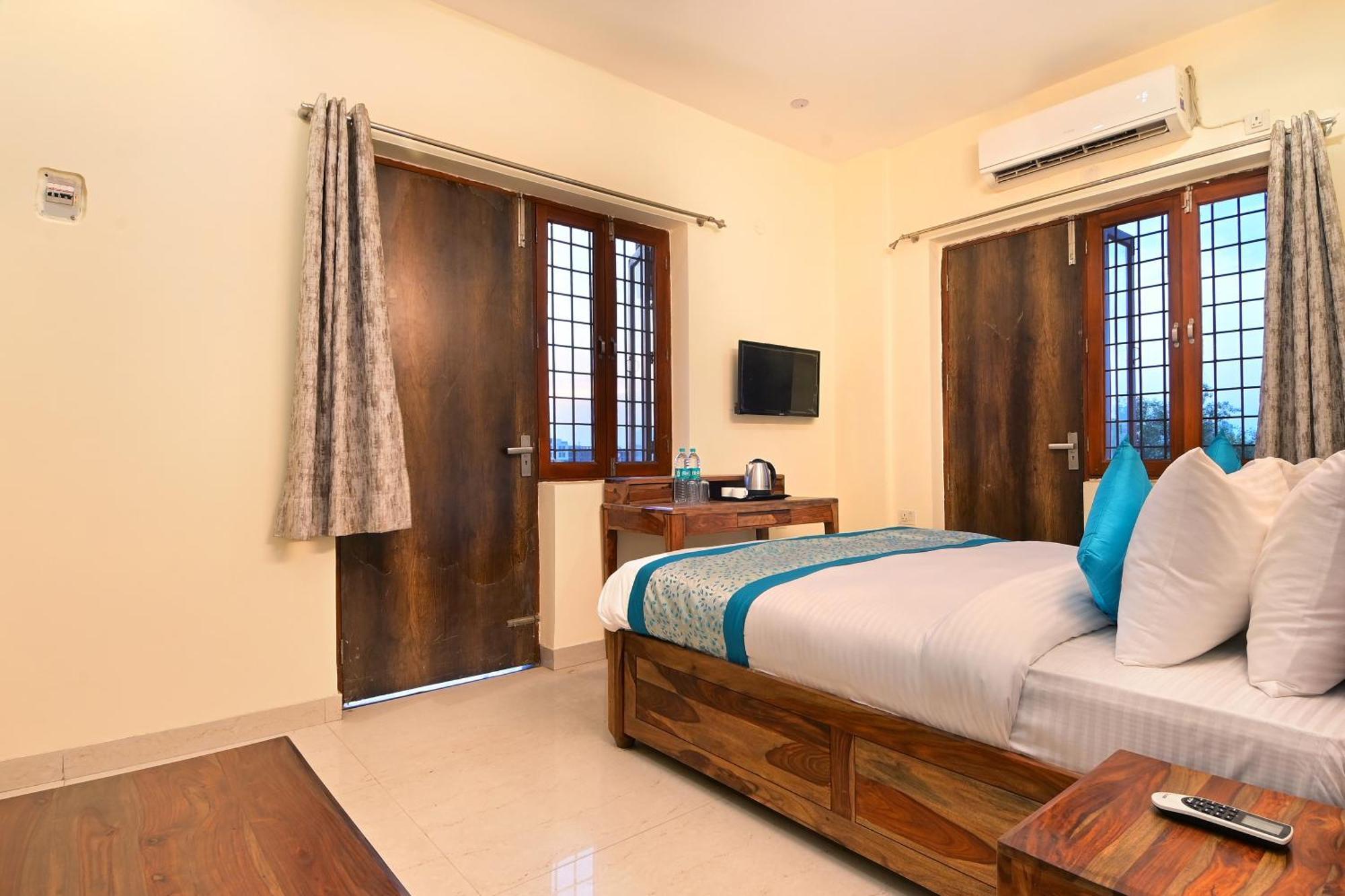 Hotel The York Noida Dış mekan fotoğraf