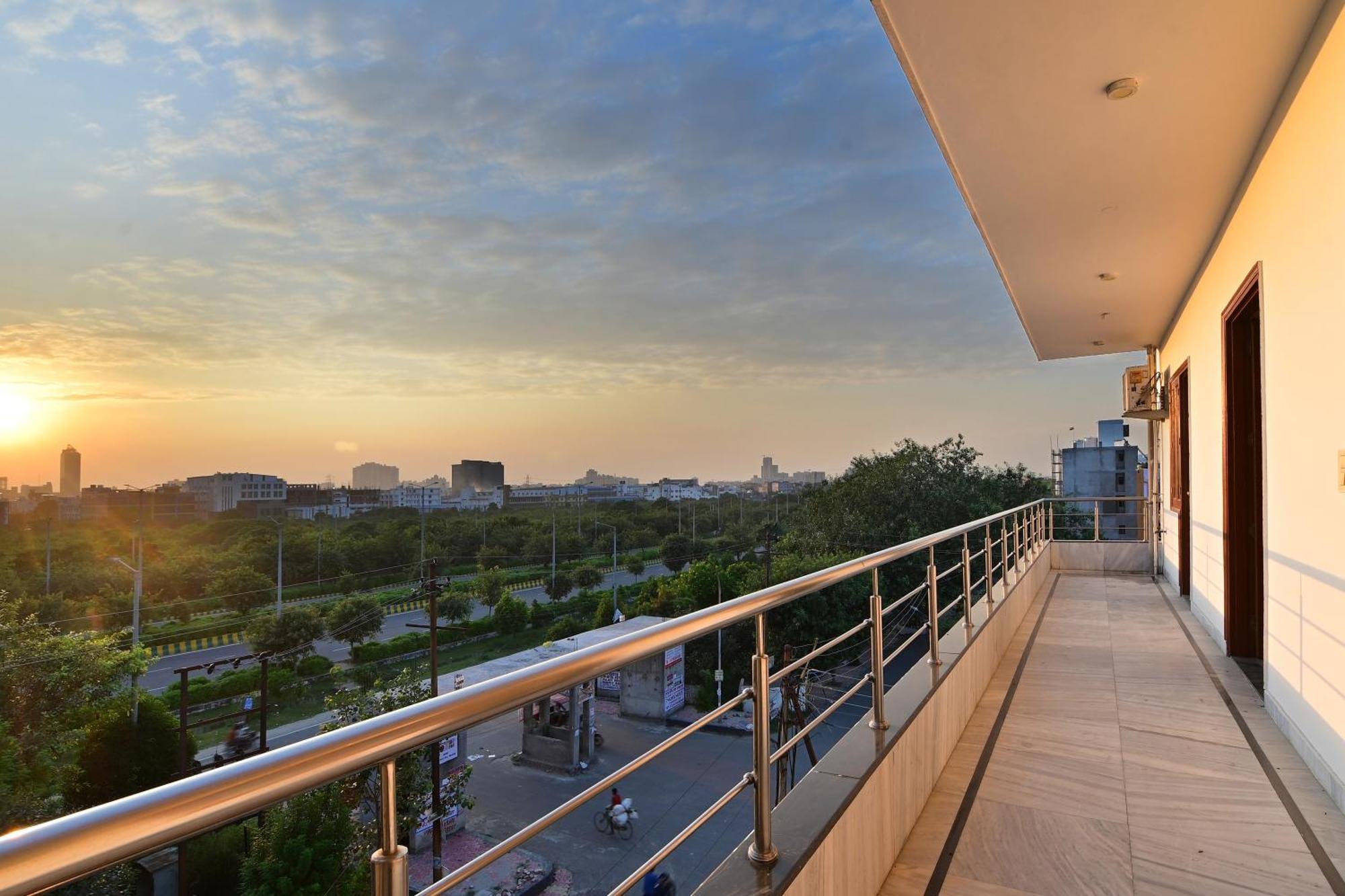 Hotel The York Noida Dış mekan fotoğraf